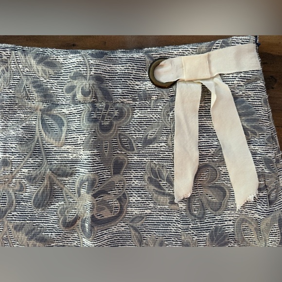 Maeve by Anthropologie Floral Jacquard Mini Skirt – 12 – Metallic Grey – Holiday - Picture 5 of 10